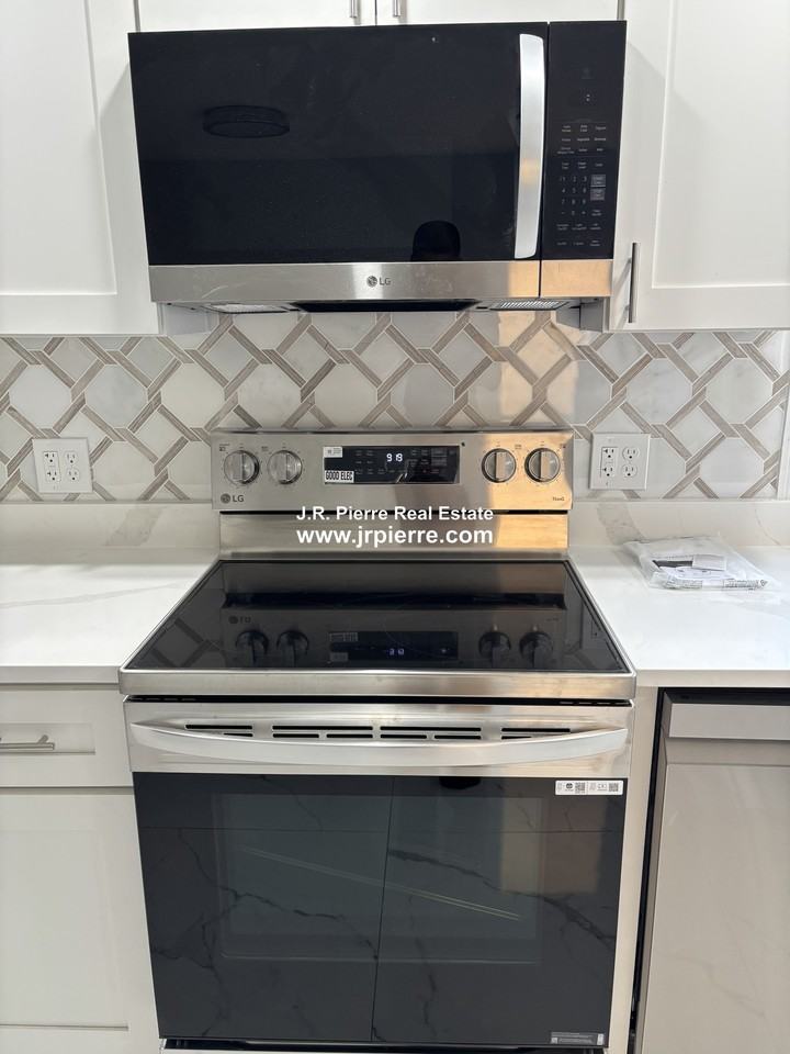 100 Bonner Ave #2 - Photo 4 of 21