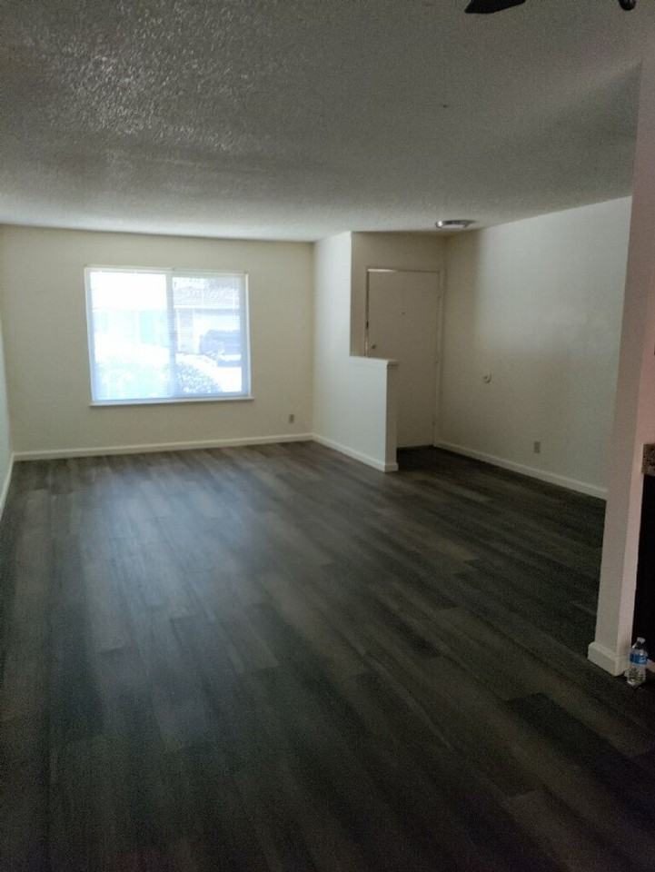 002 - Tiburon Apartments - Photo 5 of 8