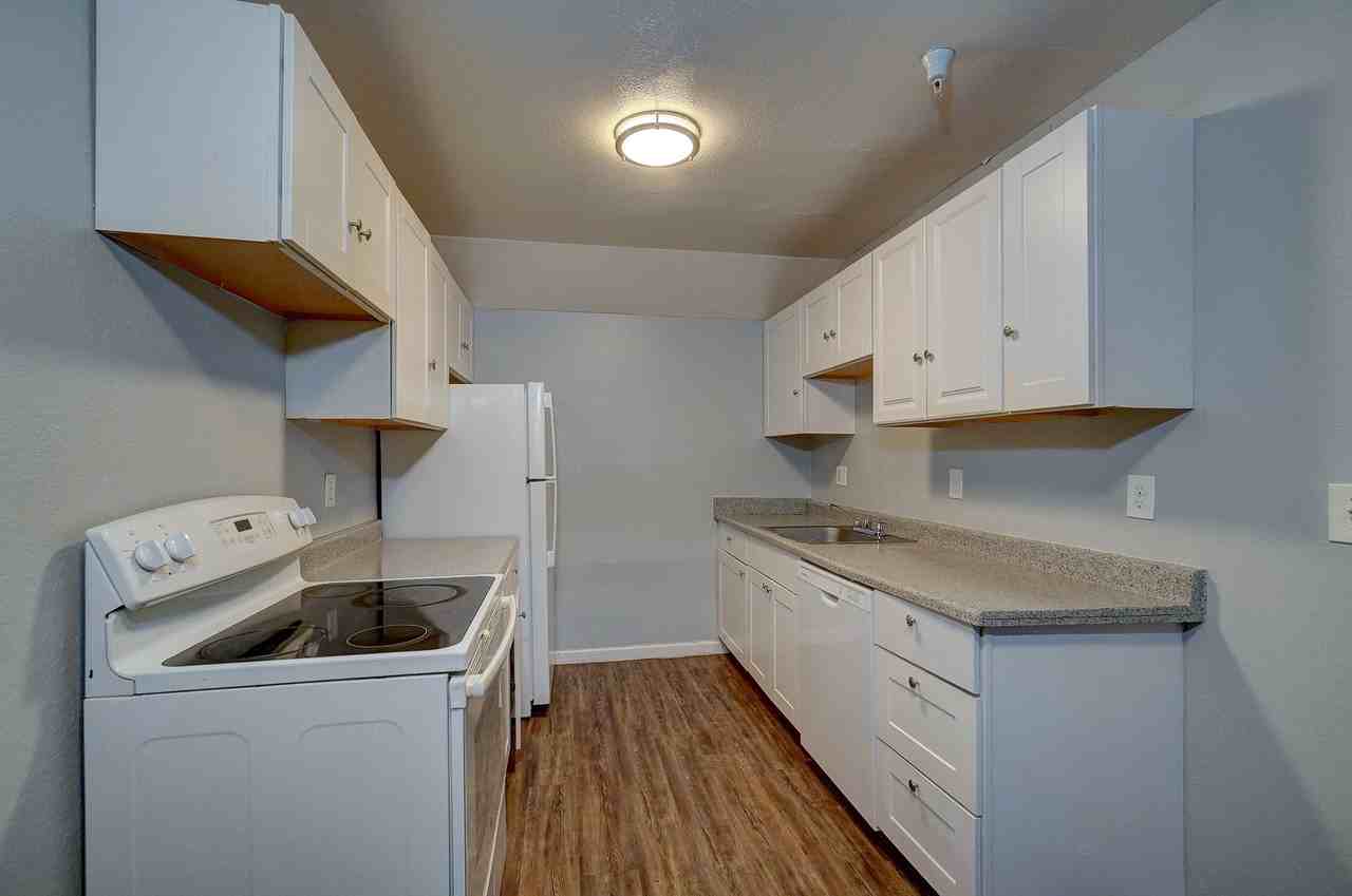 3949 E Monte Vista Drive - Photo 2 of 8