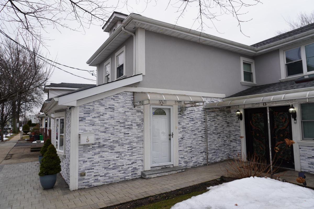 5 S 11th St - Photo 2 of 3