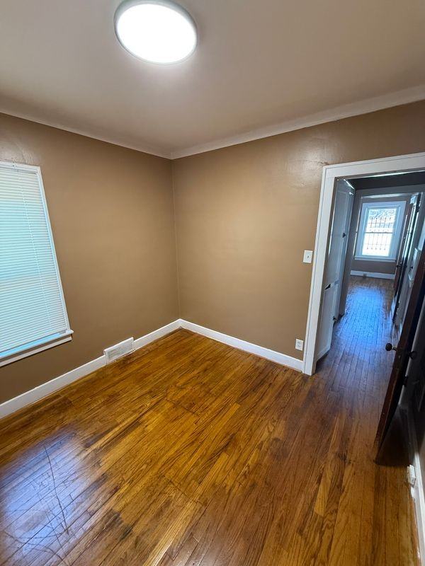 12637 Chelsea St - Photo 4 of 7