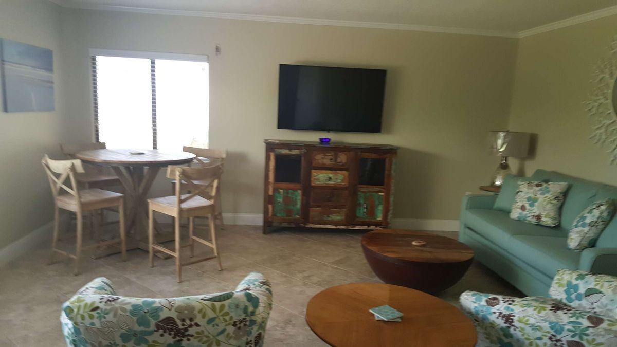 1425 Jimmy Buffett Memorial Highway 8 - Photo 2 of 13