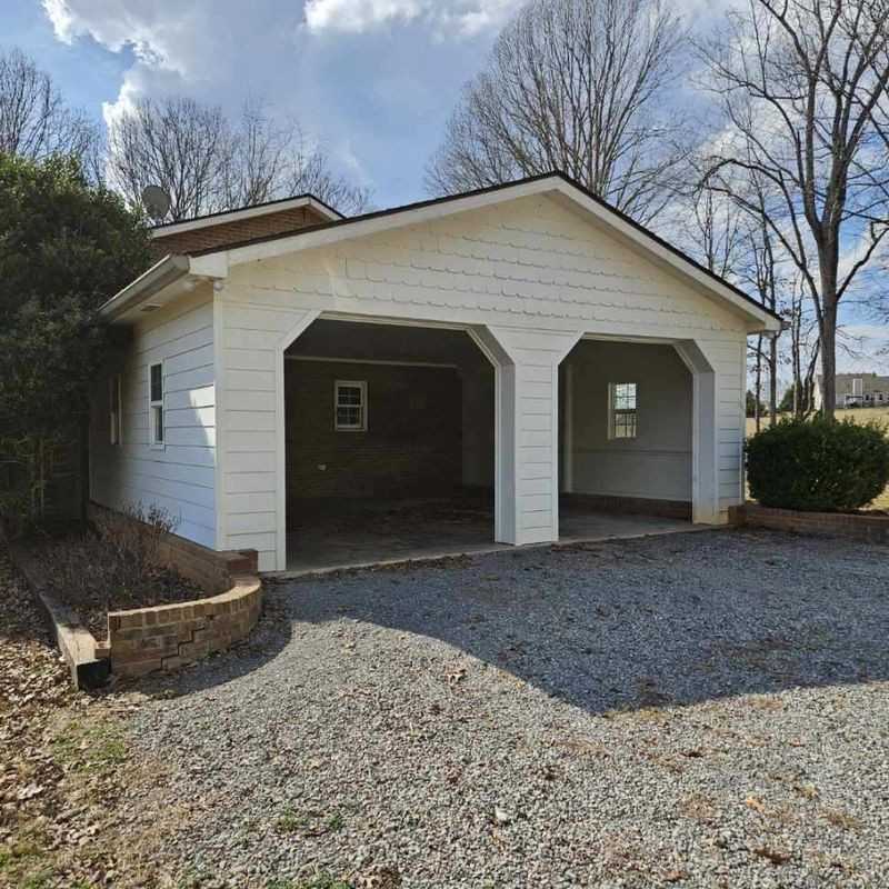 1219 Gosling Dr - Photo 3 of 25