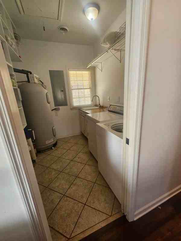 1219 Gosling Dr - Photo 5 of 25