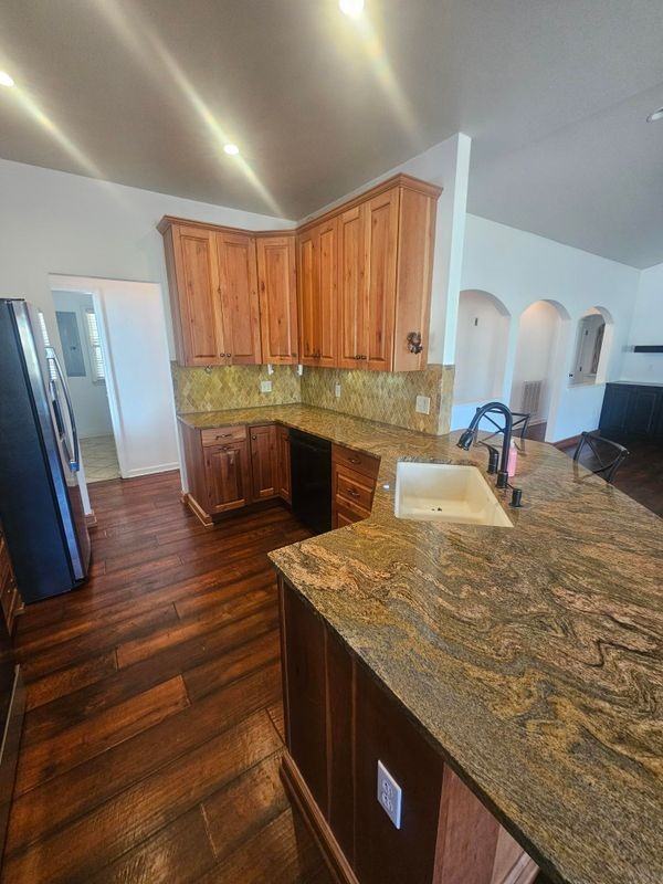 1219 Gosling Dr - Photo 6 of 25