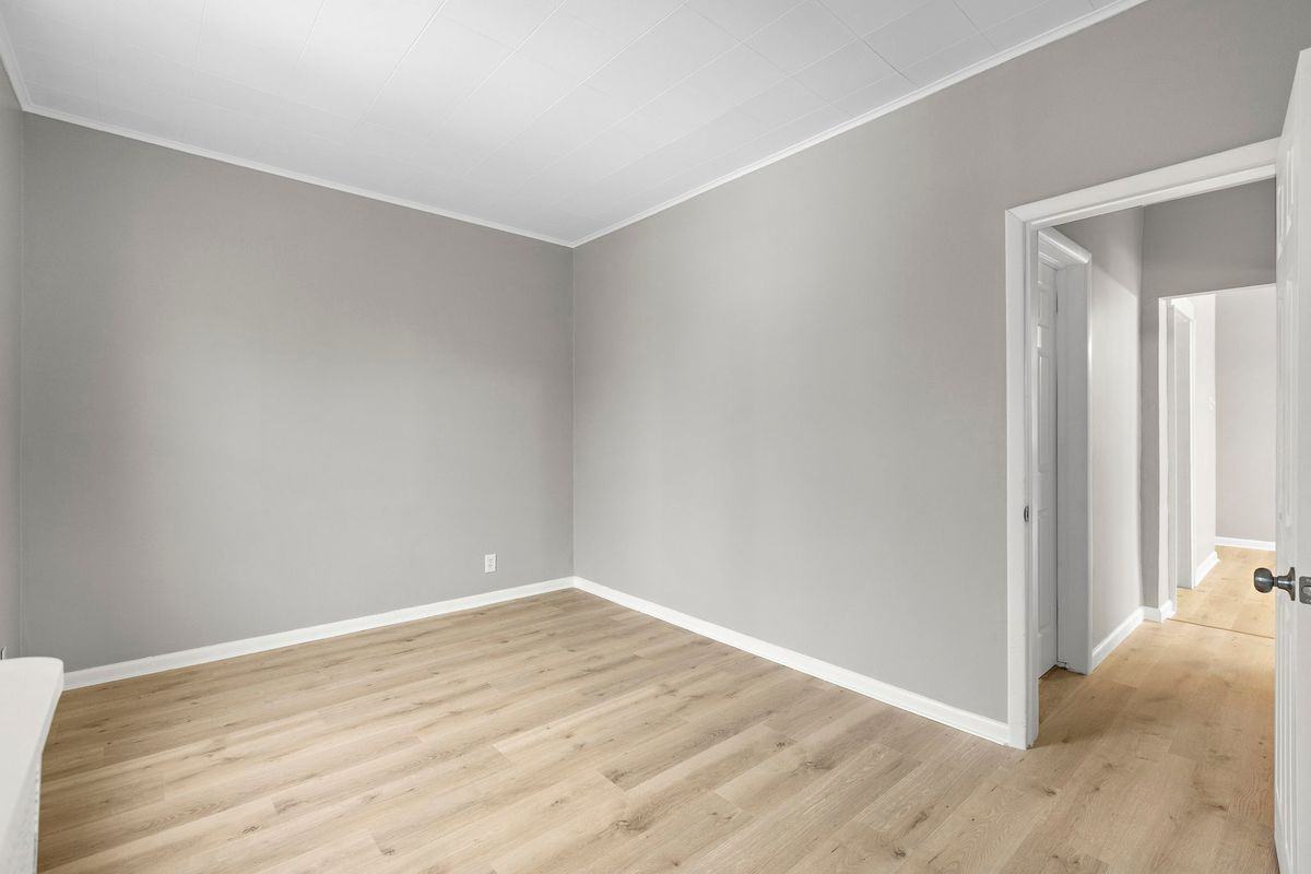 736 2nd St - Photo 6 of 20