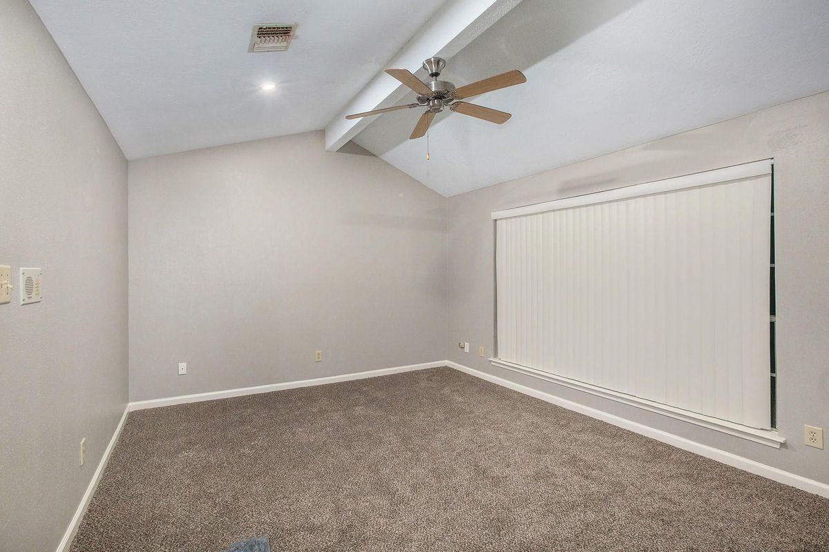 17002 Sky Blue Pl - Photo 4 of 9