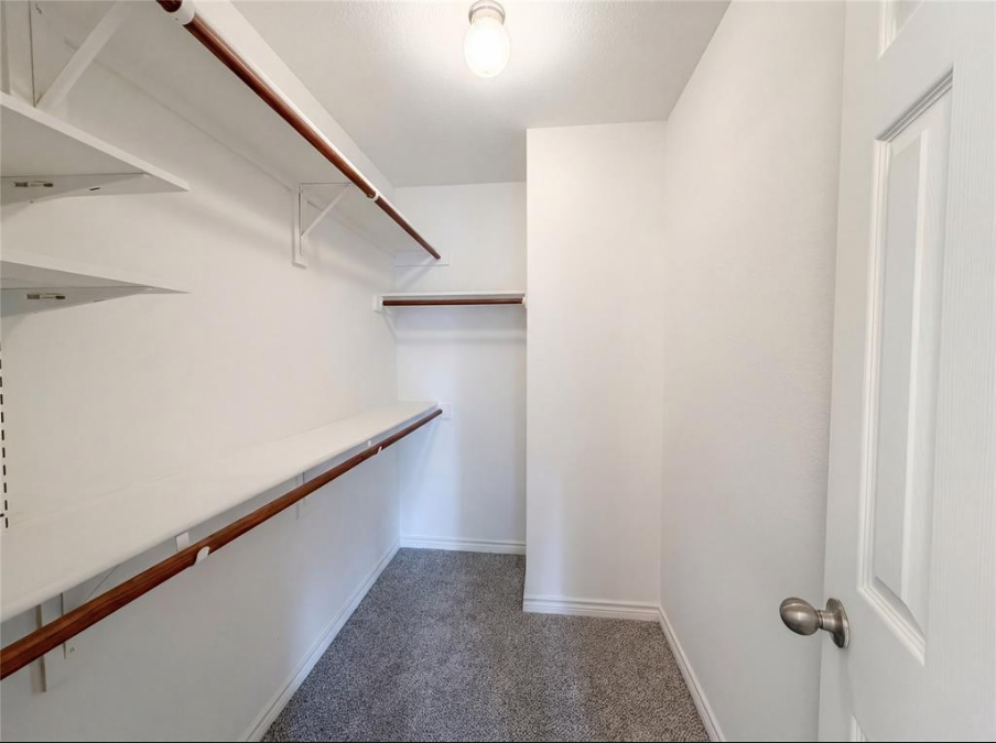 1200 Boxwood Dr - Photo 3 of 18