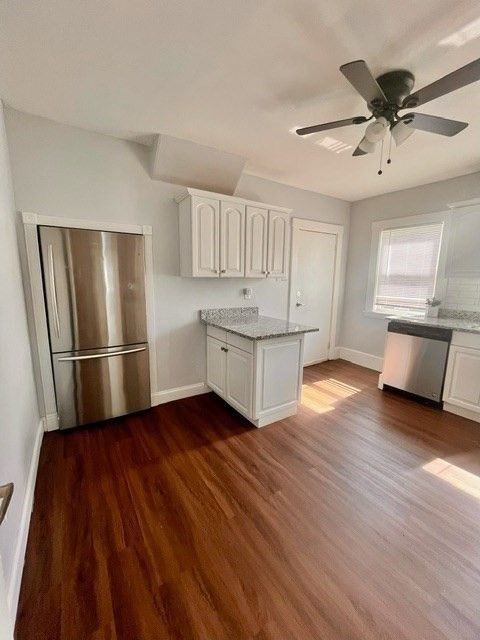 686 River St - Photo 3 of 14