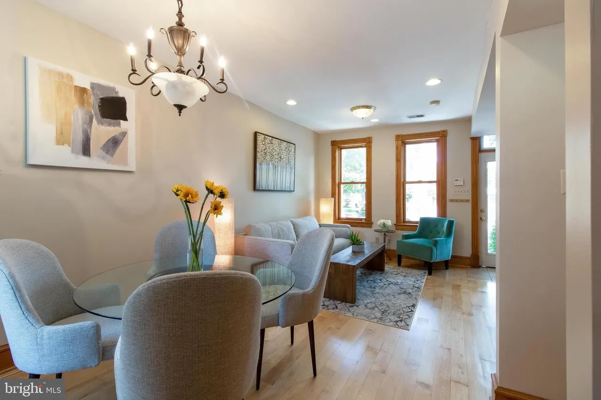 447 17th St Se ##1 - Photo 2 of 9