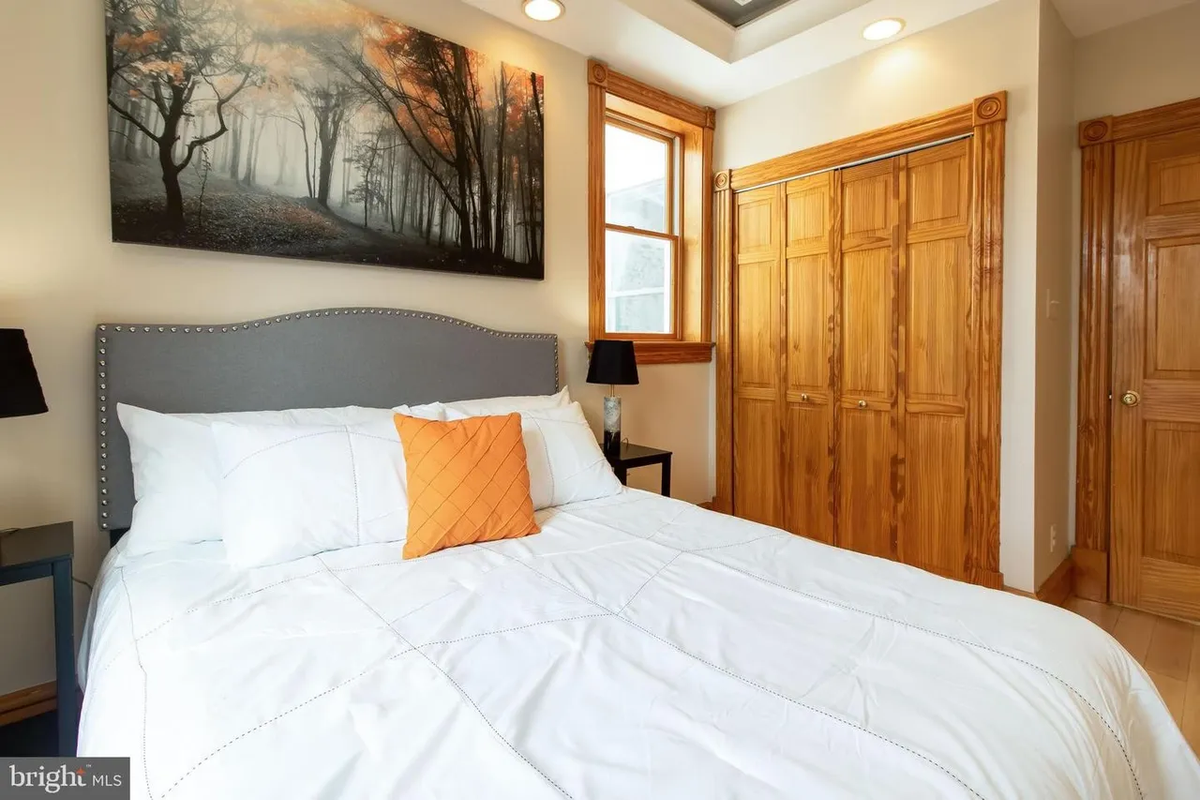 447 17th St Se ##1 - Photo 6 of 9