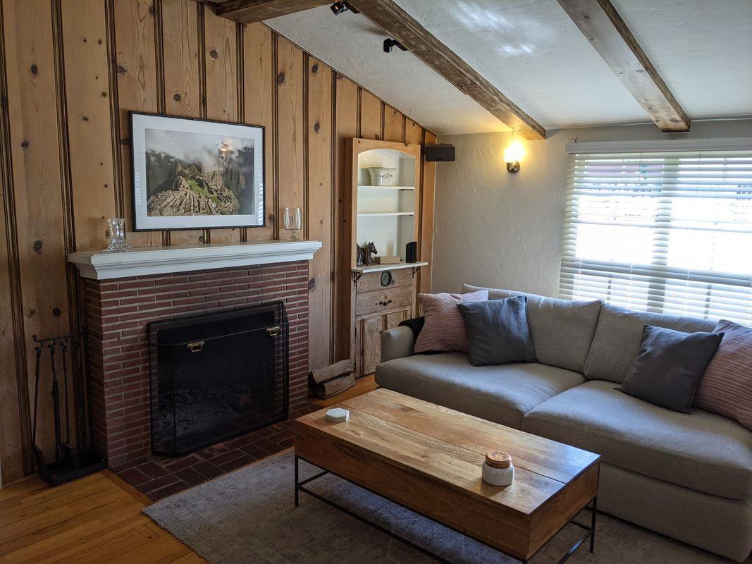 1610 Glendon Ave - Photo 5 of 16