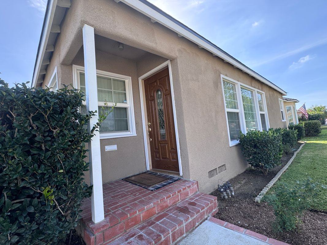 344 N Spruce St - Photo 6 of 6