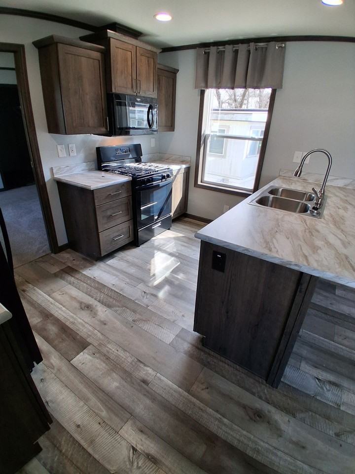 ORCHARD PARK - Photo 4 of 15