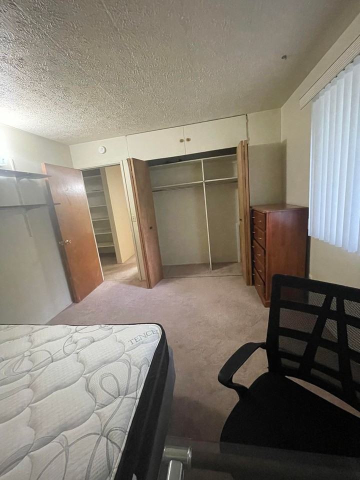 526 Linden St - Photo 7 of 25