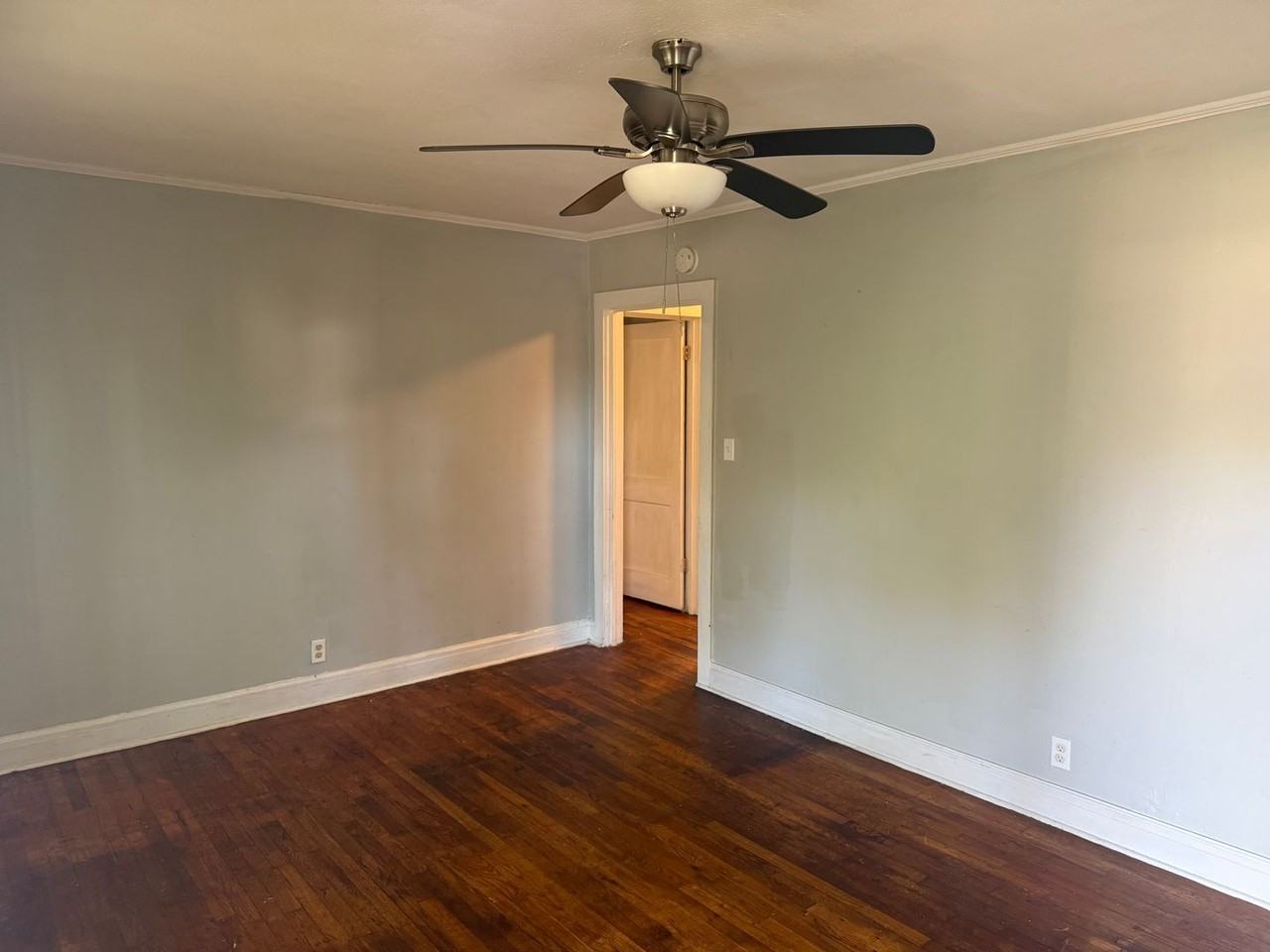 1204 Julia Ave - Photo 2 of 7