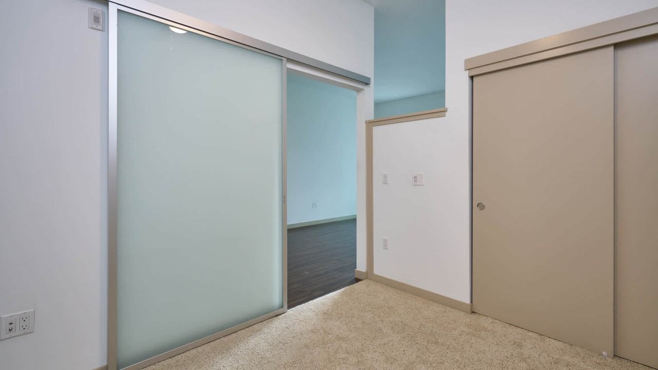 Odin - Photo 2 of 50