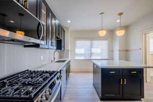 featured image of 216 N Catalina Ave