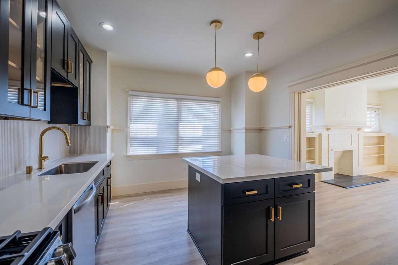 Catalina Residences - Photo 2 of 50