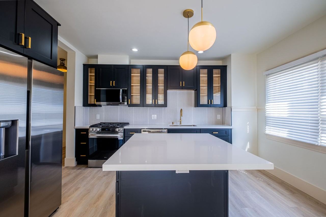 Catalina Residences - Photo 3 of 50