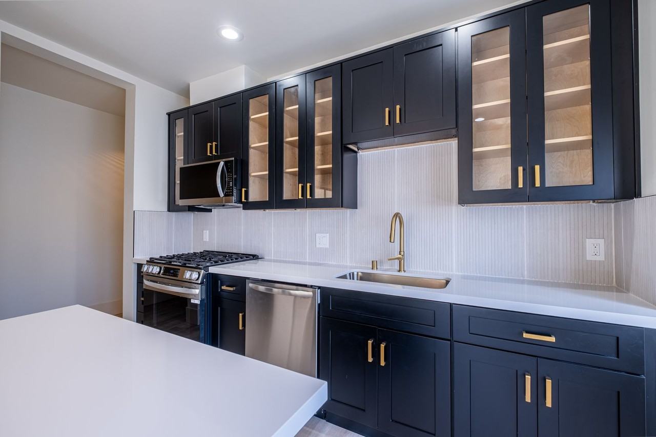 Catalina Residences - Photo 5 of 50