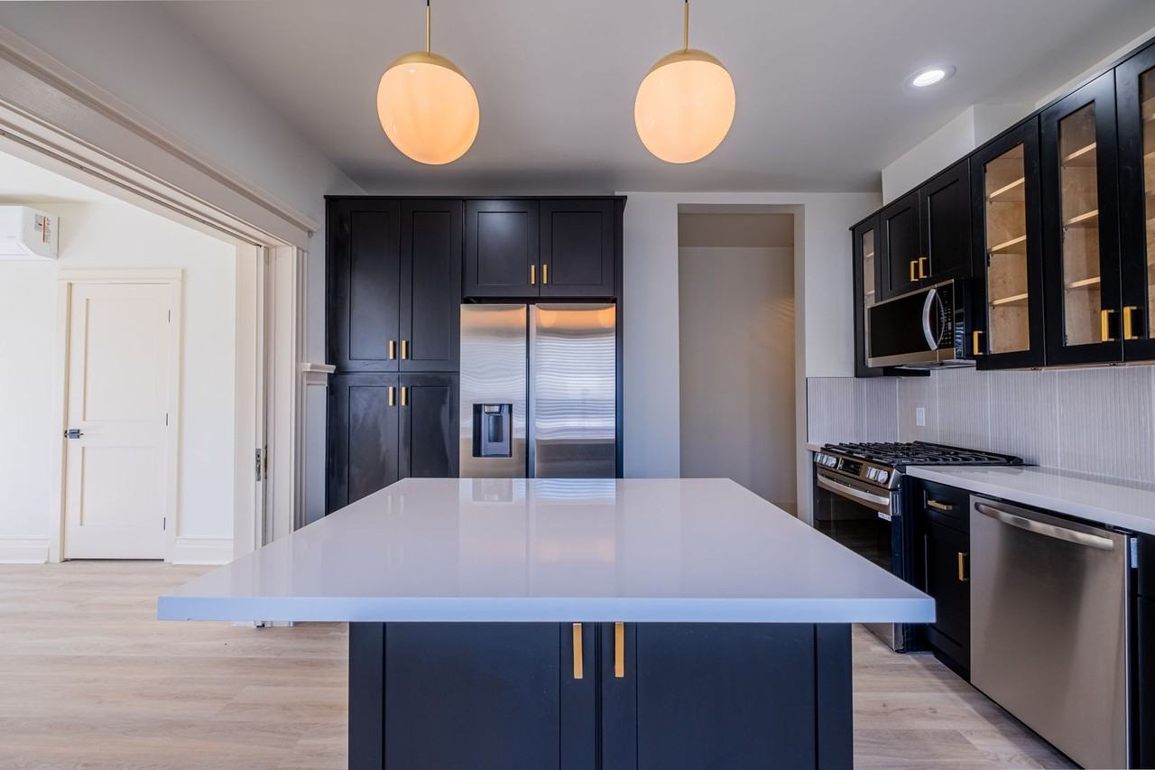 Catalina Residences - Photo 6 of 50