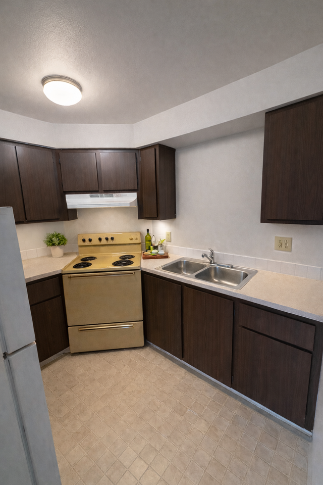 508-512 E Mission Ave Spokane WA 99202 - Photo 2 of 23