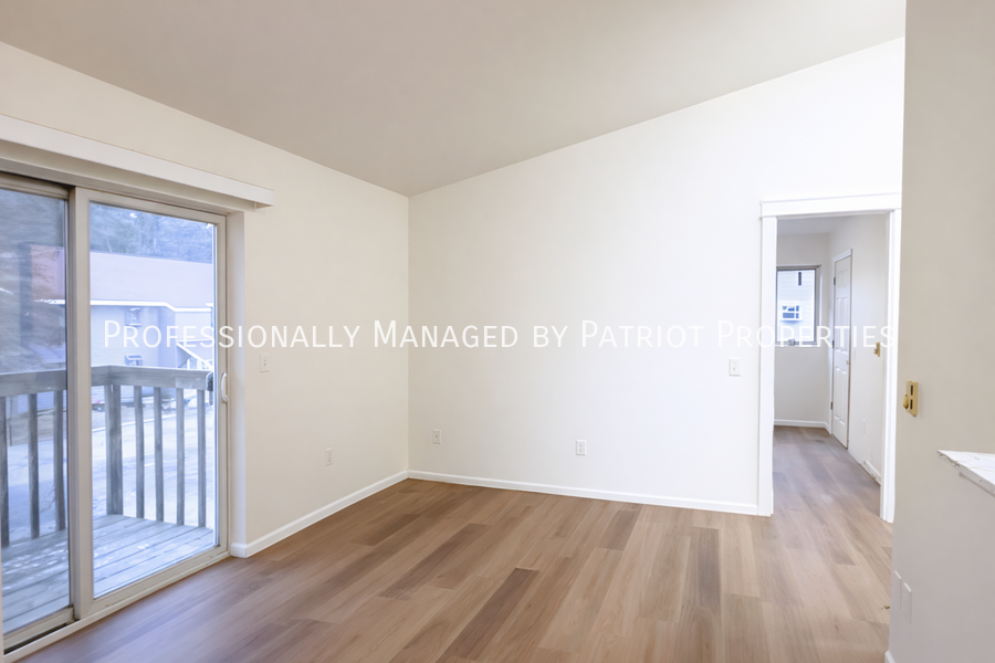 Pinebrook Corner Apartments - Photo 7 of 31