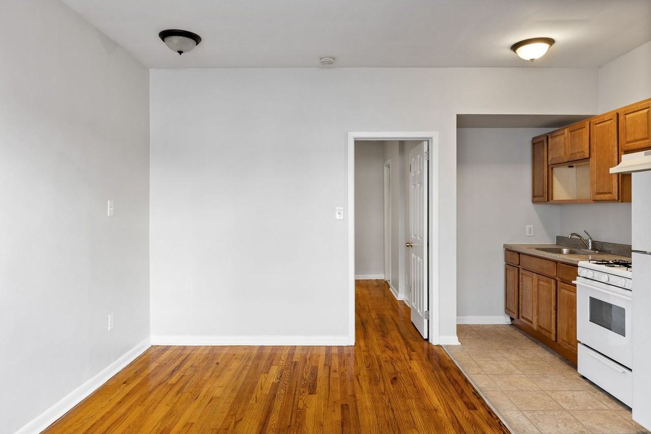 30 Fair St LLC - Photo 4 of 32