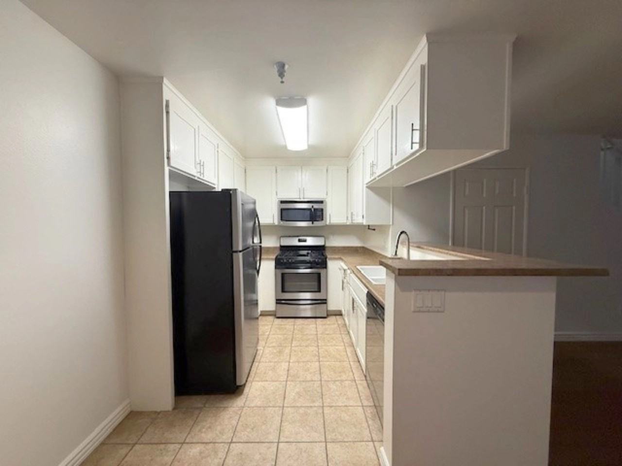 3655 Motor Ave. - Photo 4 of 50