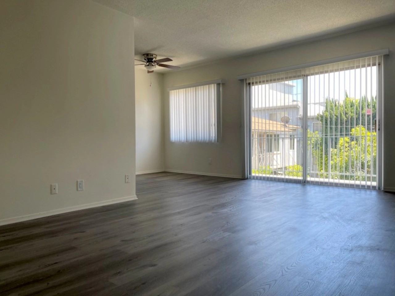 1240 Saltair Avenue, - Photo 7 of 50