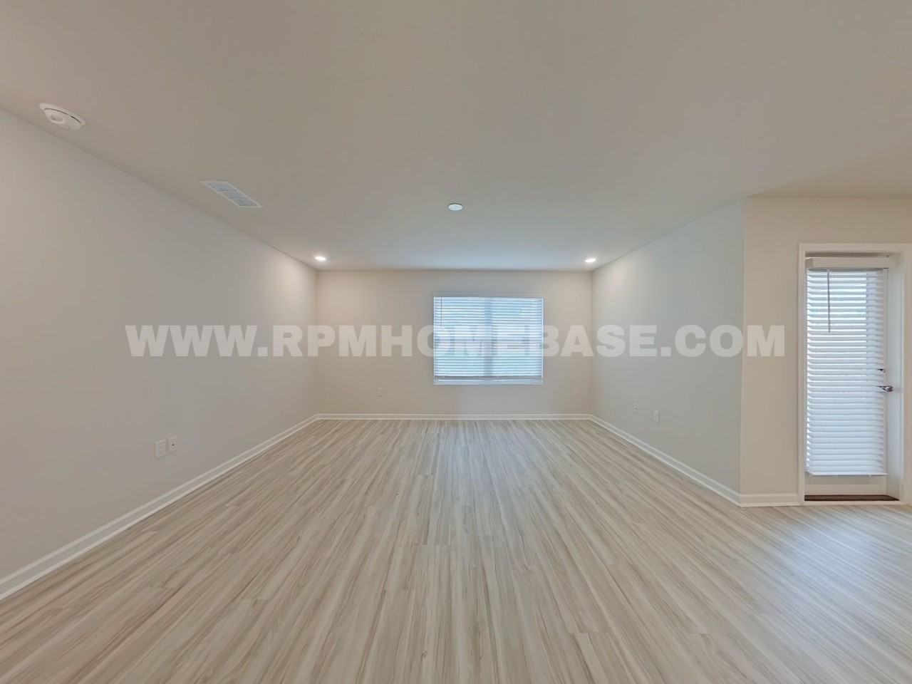 332 Flounder St - Photo 2 of 25