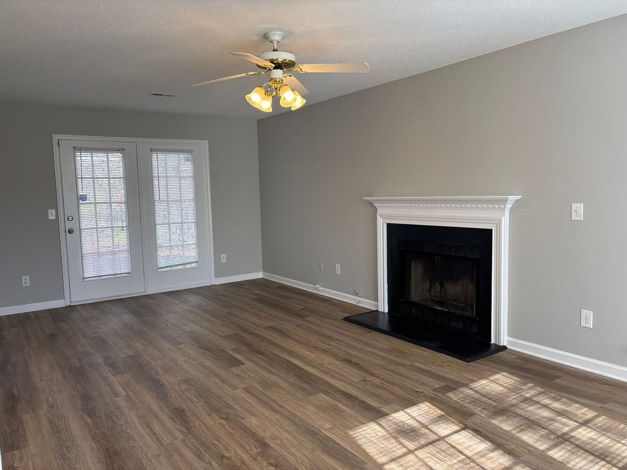 4002 Auburn Hills Dr - Photo 3 of 18