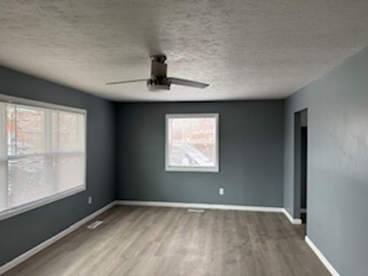 3710 Montevideo Dr - Photo 3 of 11