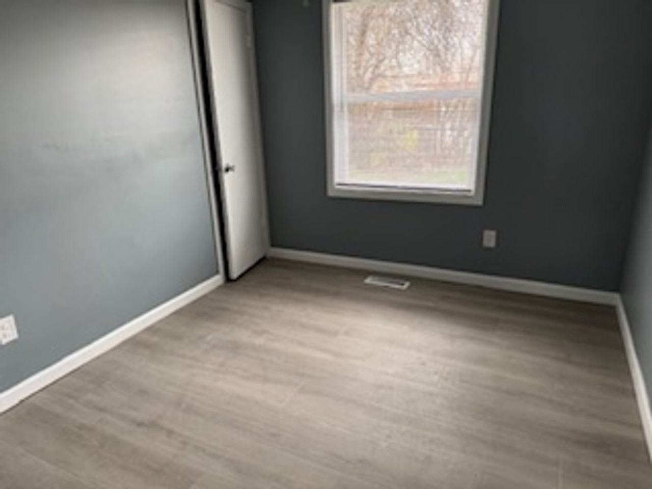 3710 Montevideo Dr - Photo 6 of 11