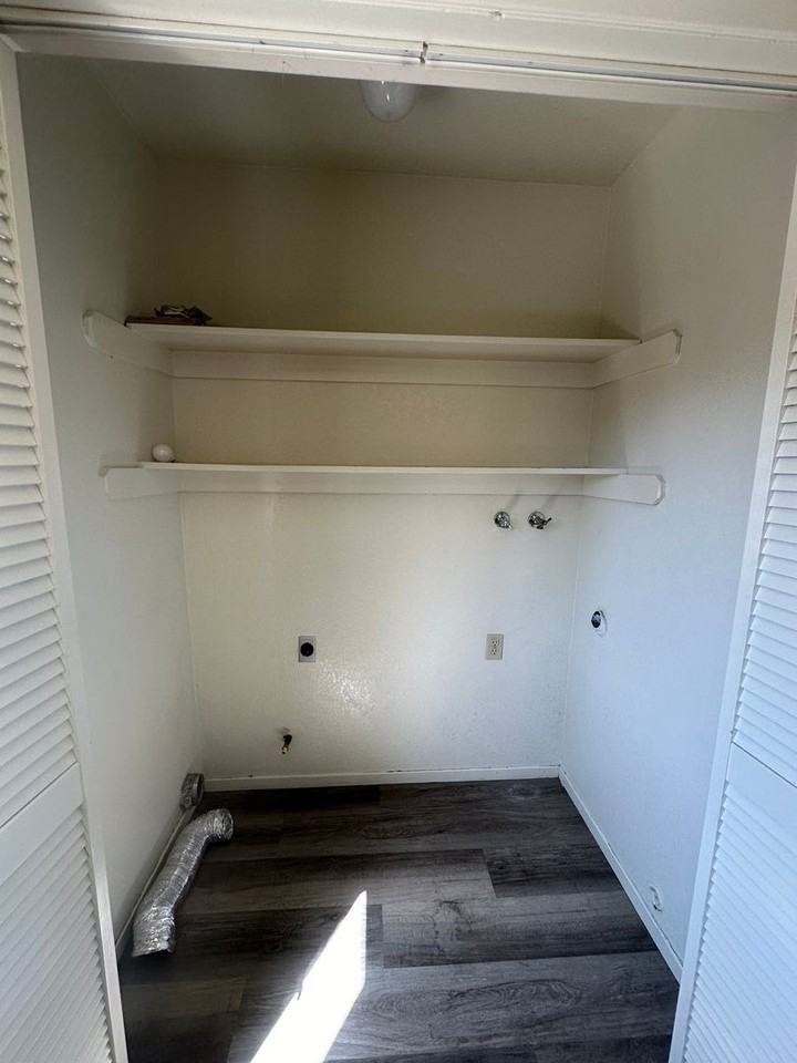 7800 Westfield Rd - Photo 5 of 13