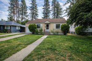 featured image of 924 E 39th Ave