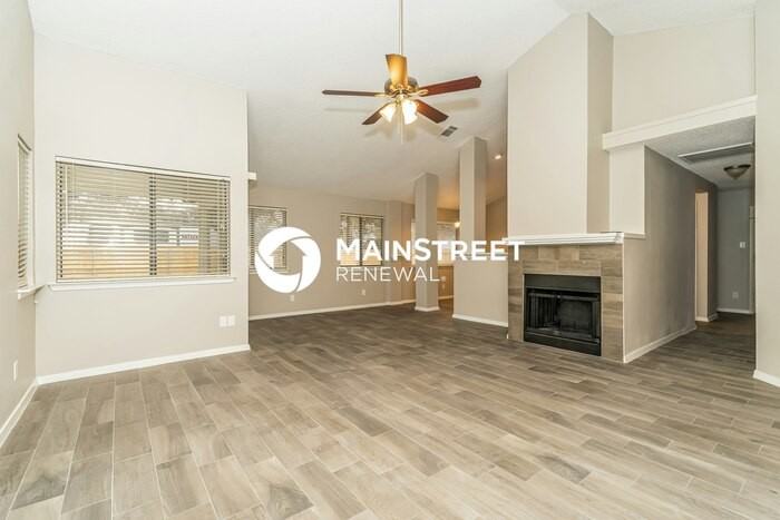 3300 Fairview Dr - Photo 5 of 14