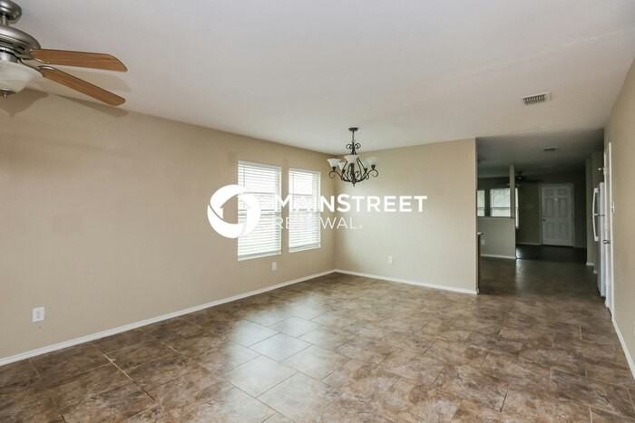 1405 Krista Dr - Photo 6 of 16