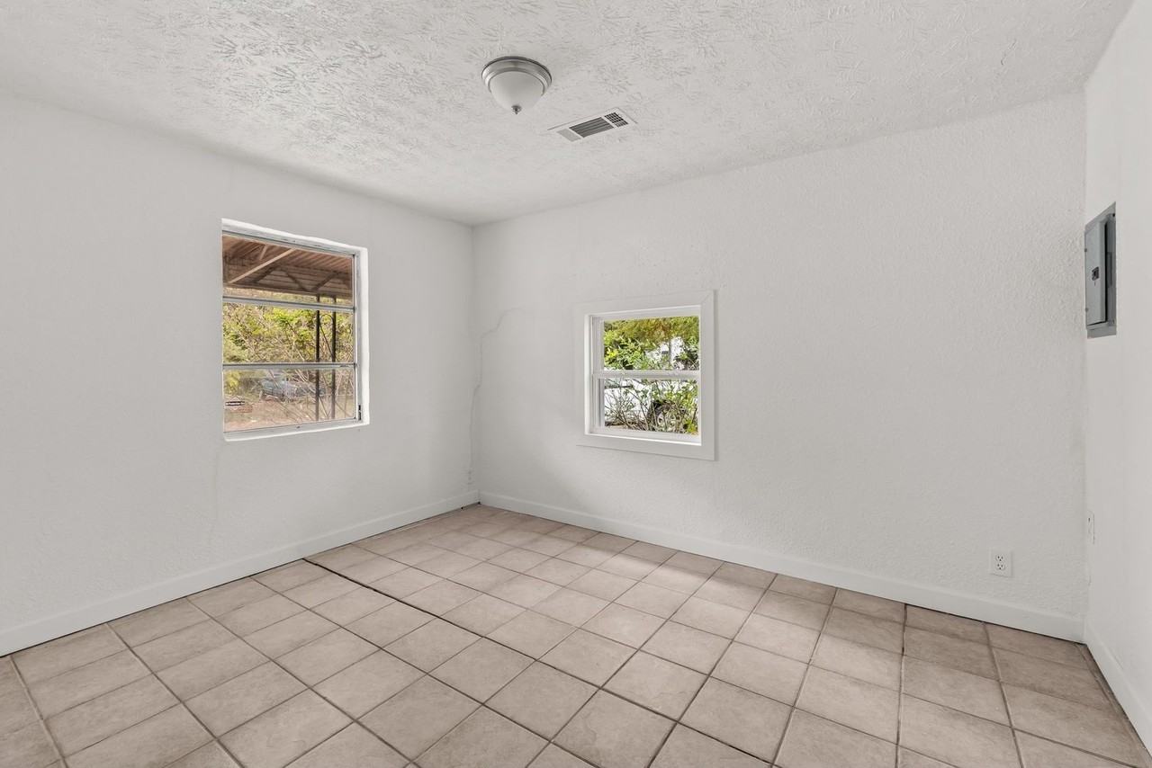 253 John Morris Ave - Photo 5 of 14