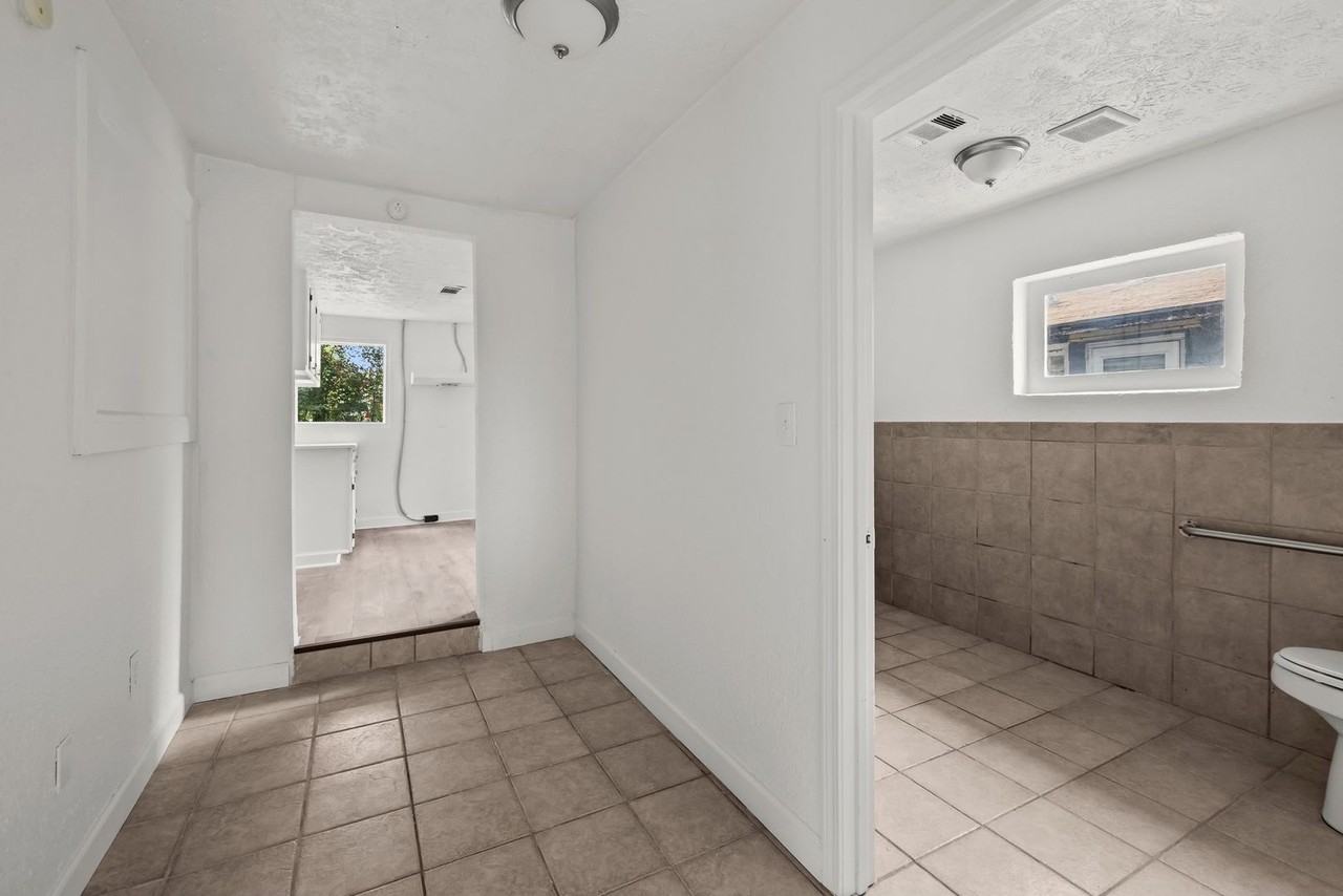 253 John Morris Ave - Photo 6 of 14