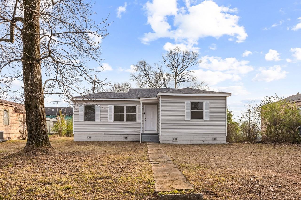 829 51st Street Ensley - Photo 4 of 16