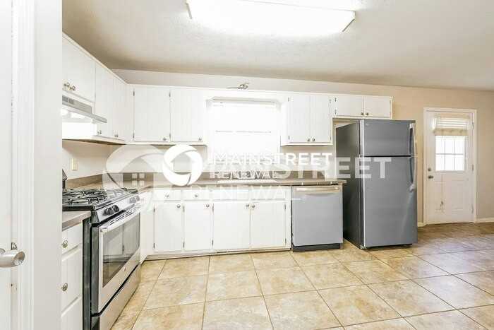 315 Bakers Bridge Cir - Photo 7 of 15