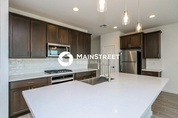 4576 W Stonecrop Dr - Photo 7 of 16