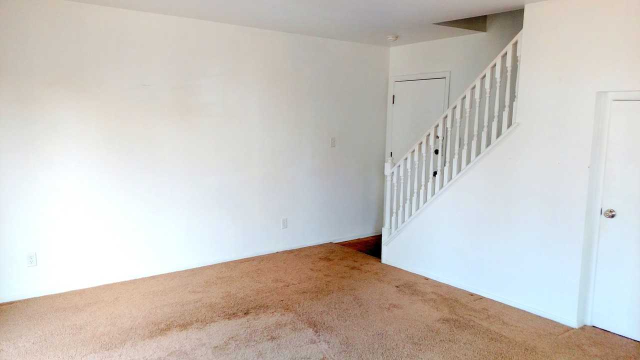 129 Baywood Ave - Photo 6 of 15