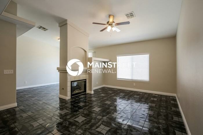 5145 Coral Beach St - Photo 3 of 16