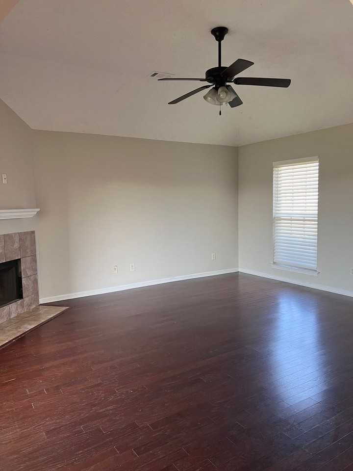 537 Cotton Lakes Blvd - Photo 3 of 18