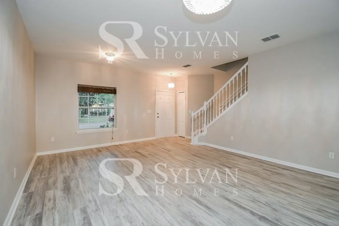 12466 Sugarberry Way - Photo 4 of 16