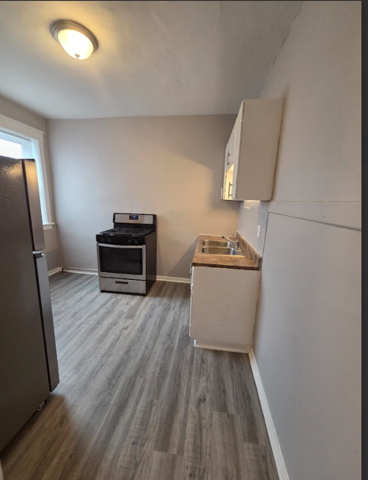 6039 S Prairie Ave - Photo 4 of 4