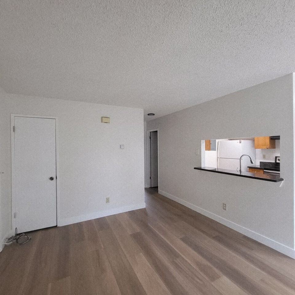 4190 Neil Road Units A-D - Photo 6 of 20